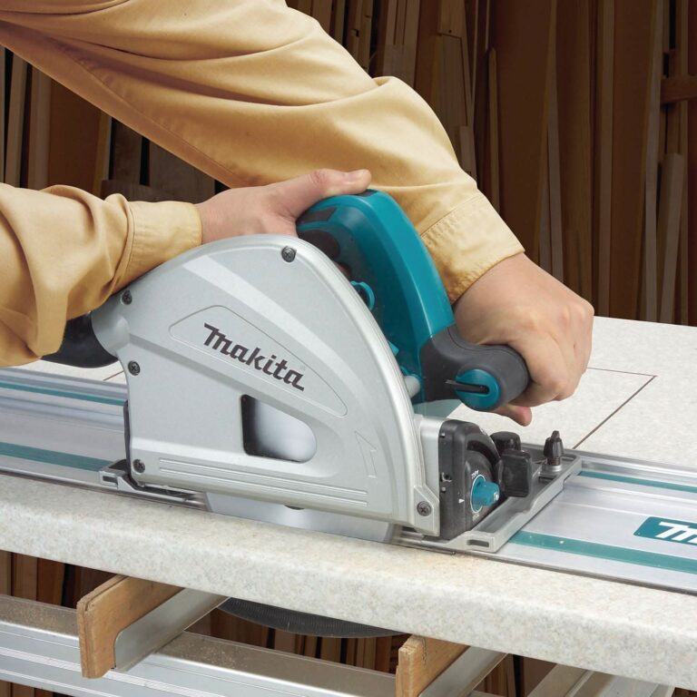 Makita SP6000J1 Corded 6-1/2″ Plunge Circular Saw Kit, with Stackable Tool case and 55″ Guide Rail