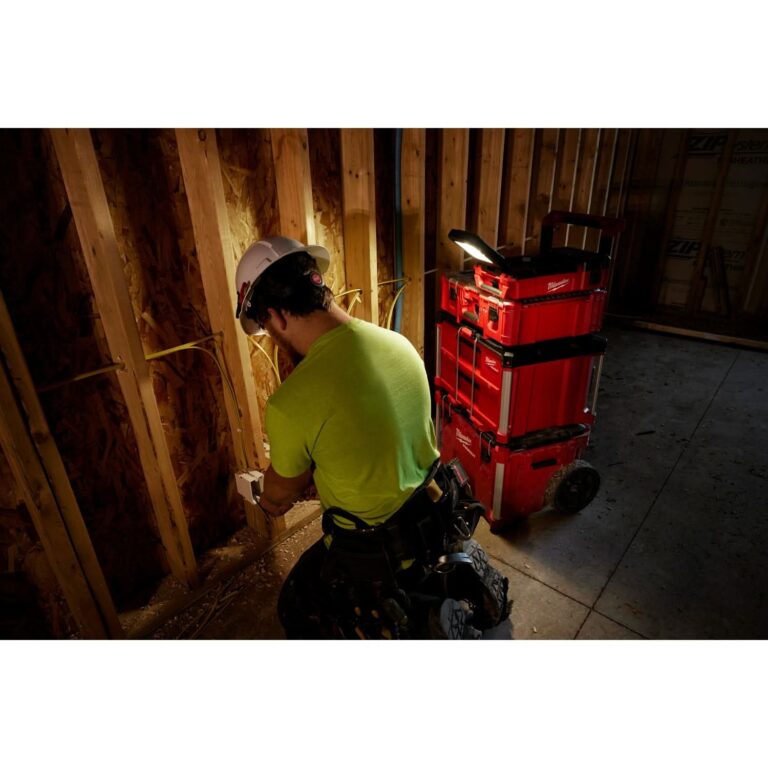 Milwaukee 2356-20 M12 PACKOUT 1,400-Lumen Flood Light w/ USB Charging, Tool Only