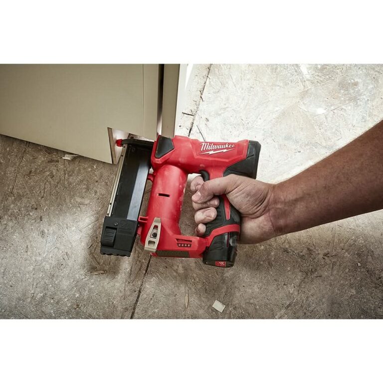 Milwaukee 2540-20 M12 Cordless 23-Gauge Pin Nailer, Tool Only