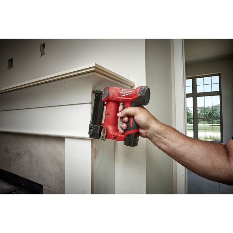 Milwaukee 2540-20 M12 Cordless 23-Gauge Pin Nailer, Tool Only