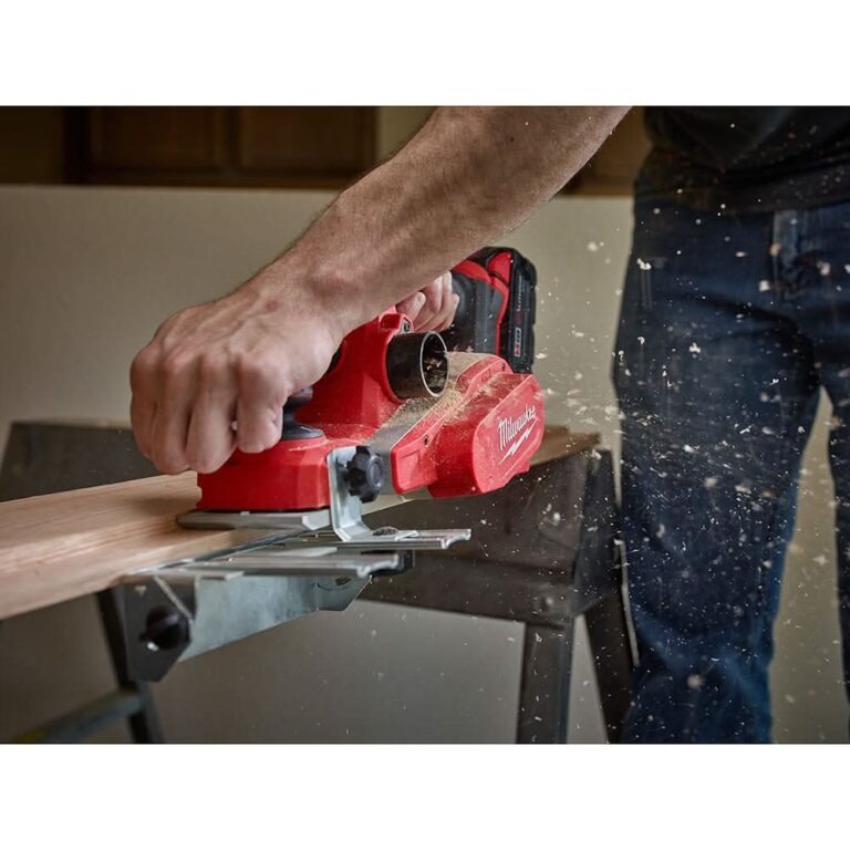 Milwaukee 2623-20 M18 3-1/4″ Planer, Tool Only