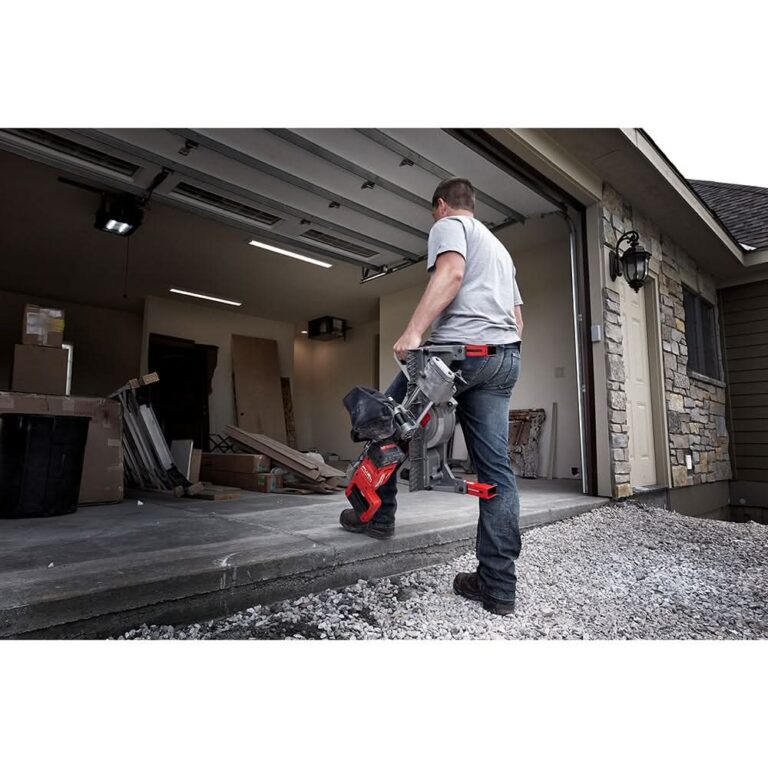 Milwaukee 2733-21 M18 FUEL 7-1/4 Dual Bevel Sliding Compound Miter Saw 5.0Ah Kit