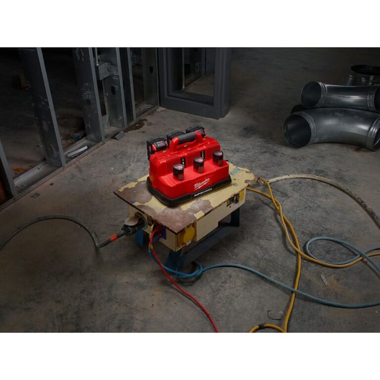 Milwaukee 48-59-1807 M18 & M12 Rapid Charge Station