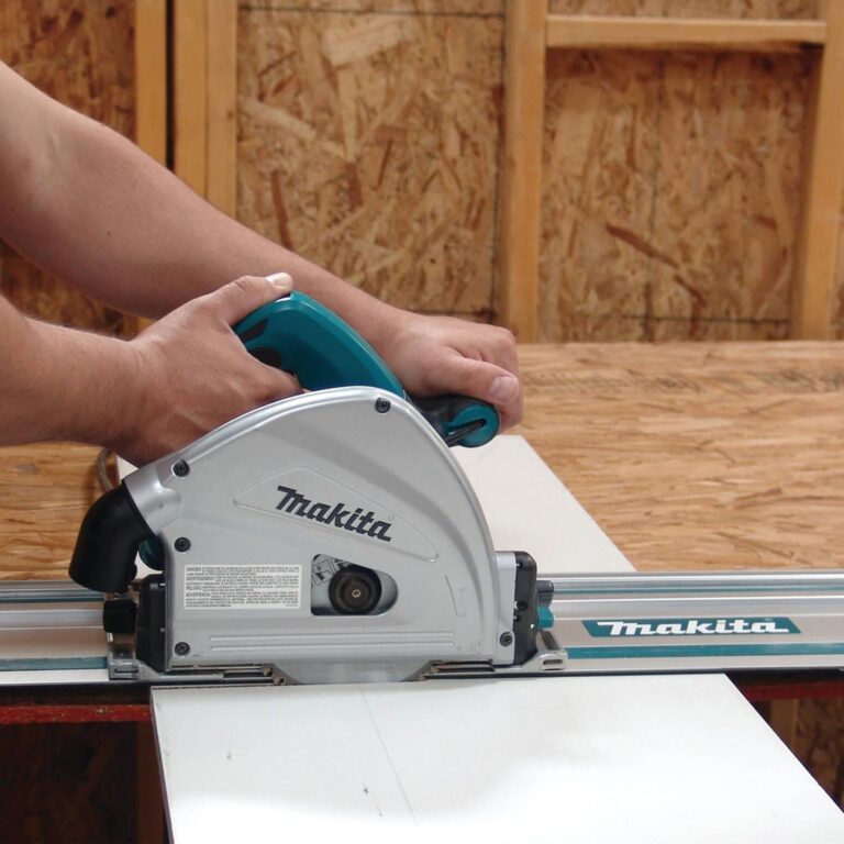 Makita SP6000J1 Corded 6-1/2″ Plunge Circular Saw Kit, with Stackable Tool case and 55″ Guide Rail