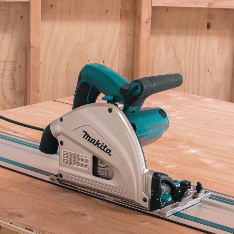Makita SP6000J1 Corded 6-1/2″ Plunge Circular Saw Kit, with Stackable Tool case and 55″ Guide Rail