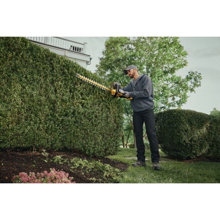 DeWALT DCHT826B 20V MAX XR 24-in. Brushless Cordless Hedge Trimmer, Tool Only
