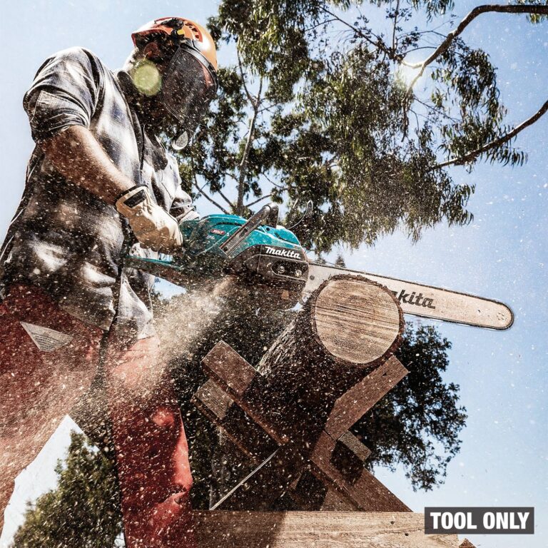 Makita GCU08Z 40V max XGT Brushless 20-in. Chain Saw, Tool Only
