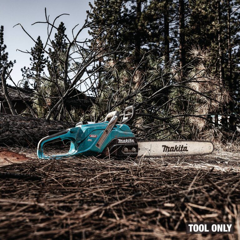 Makita GCU08Z 40V max XGT Brushless 20-in. Chain Saw, Tool Only