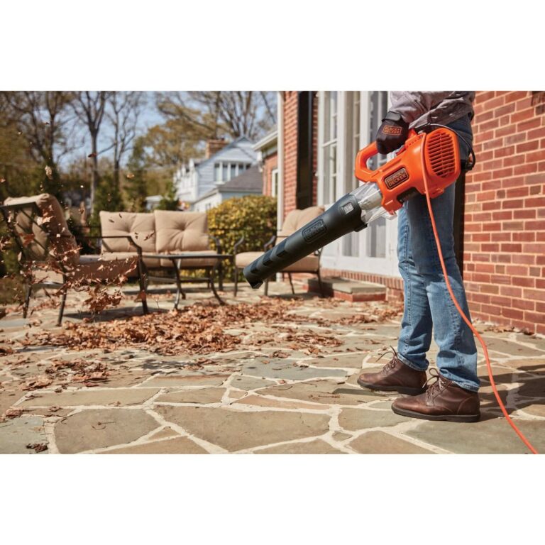 Black & Decker BEBL750 Corded 9 Amp 450 CFM Axial Leaf Blower
