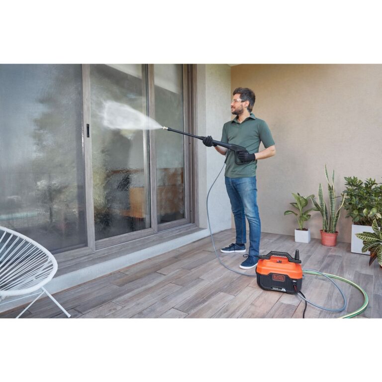 Black & Decker BEPW1600 Corded 1600 PSI 1.2 GPM Cold Water Electric Pressure Washer