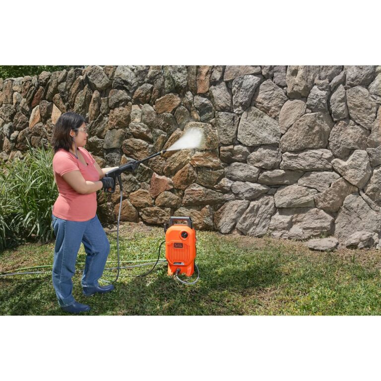 Black & Decker BEPW1700 Corded 1700 PSI 1.2 GPM Cold Water Electric Pressure Washer