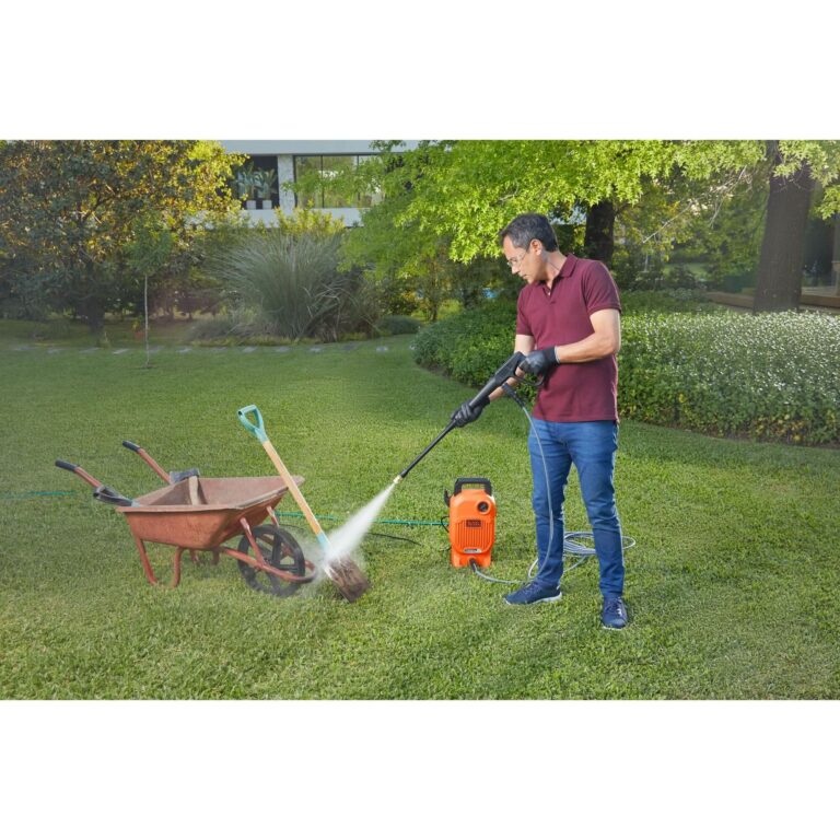 Black & Decker BEPW1700 Corded 1700 PSI 1.2 GPM Cold Water Electric Pressure Washer