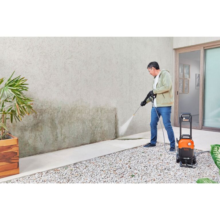 Black & Decker BEPW2000 Corded 2000 PSI 1.2 GPM Cold Water Electric Pressure Washer