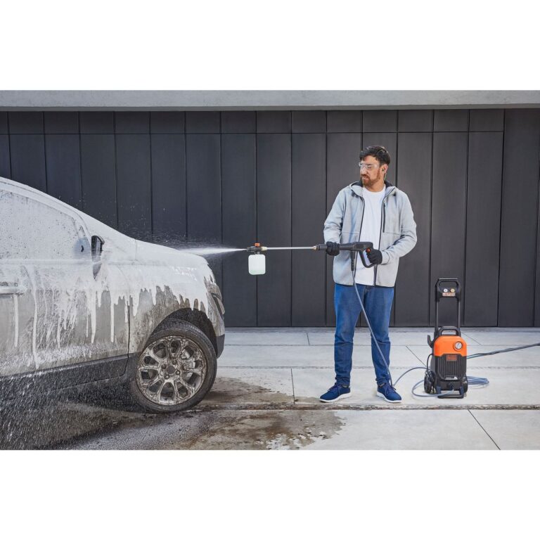 Black & Decker BEPW2000 Corded 2000 PSI 1.2 GPM Cold Water Electric Pressure Washer