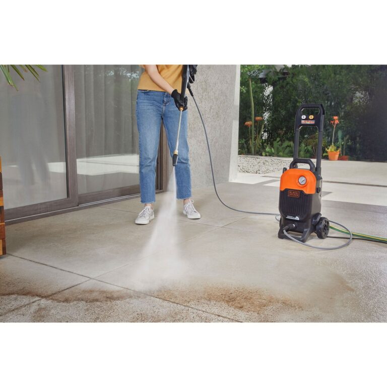 Black & Decker BEPW2000 Corded 2000 PSI 1.2 GPM Cold Water Electric Pressure Washer