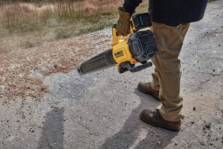 DeWalt DCBL722P1 20V MAX XR Brushless 125-MPH 450-CFM Handheld Blower 5.0Ah Kit