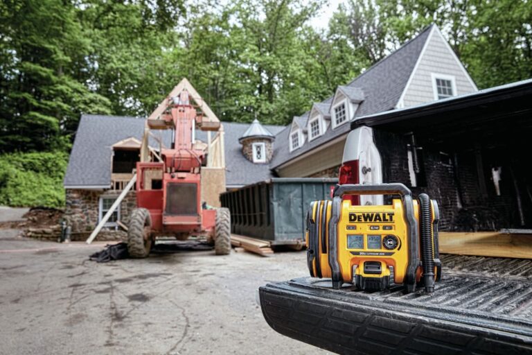 DeWalt DCC020IB 20V MAX Corded/Cordless Air Inflator, No Battery