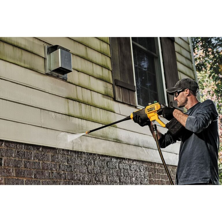 DeWALT DCPW550B 20V MAX 550-PSI Cordless Power Cleaner – Tool Only