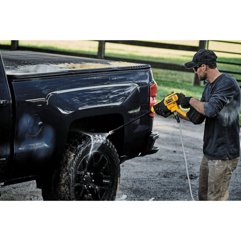 DeWALT DCPW550B 20V MAX 550-PSI Cordless Power Cleaner – Tool Only