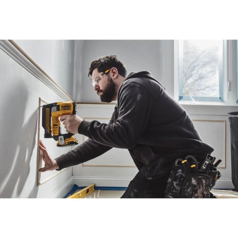 DeWALT DCN623B 20V MAX ATOMIC Compact 23-Gauge Brushless Pin Nailer, Tool Only