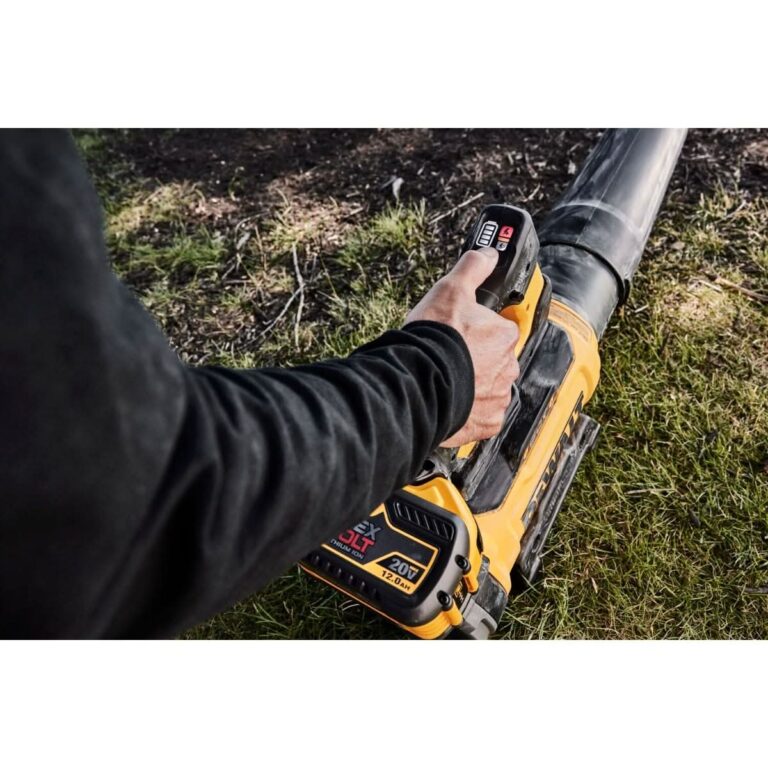 DeWalt DCBL777Y1 60V MAX High Power Brushless Blower 12.0Ah Kit