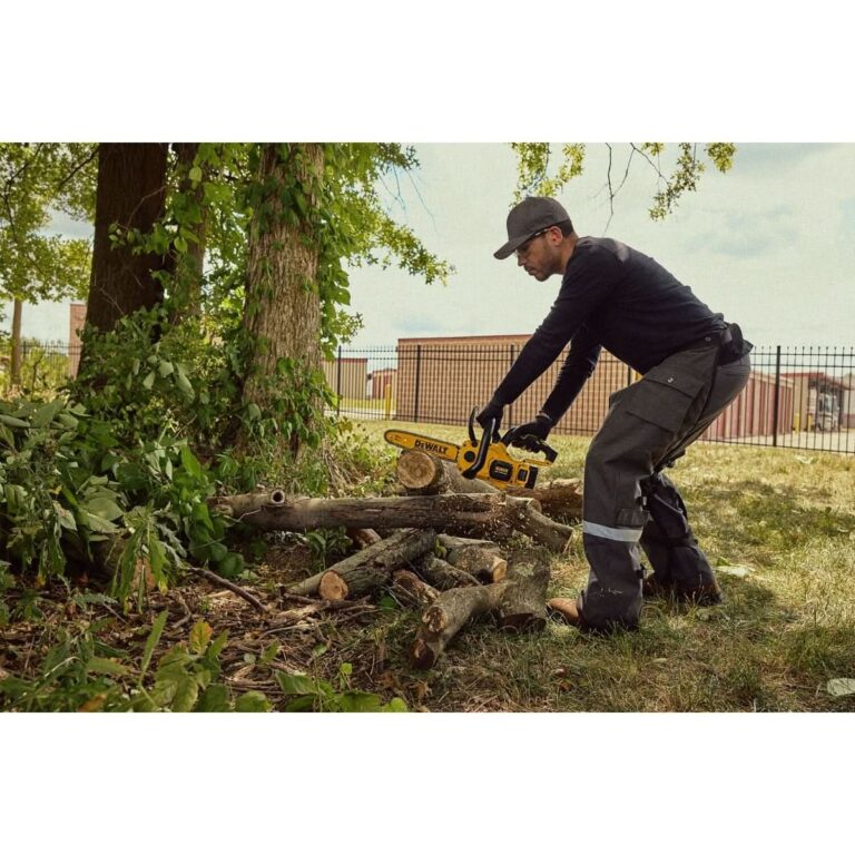 DeWalt DCCS621B 20V MAX* Compact 12 in. Brushless Cordless Chainsaw, Tool Only