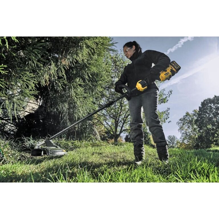 DeWalt DCST972X1 FlexVOLT 60V MAX 17-Inch Brushless Attachment Capable String Trimmer 3.0Ah Kit