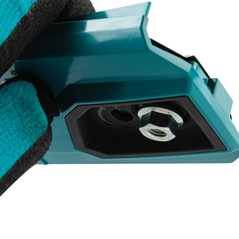 Makita GCU01Z 40V max XGT Brushless Cordless 12″ Top Handle Chain Saw, Tool Only