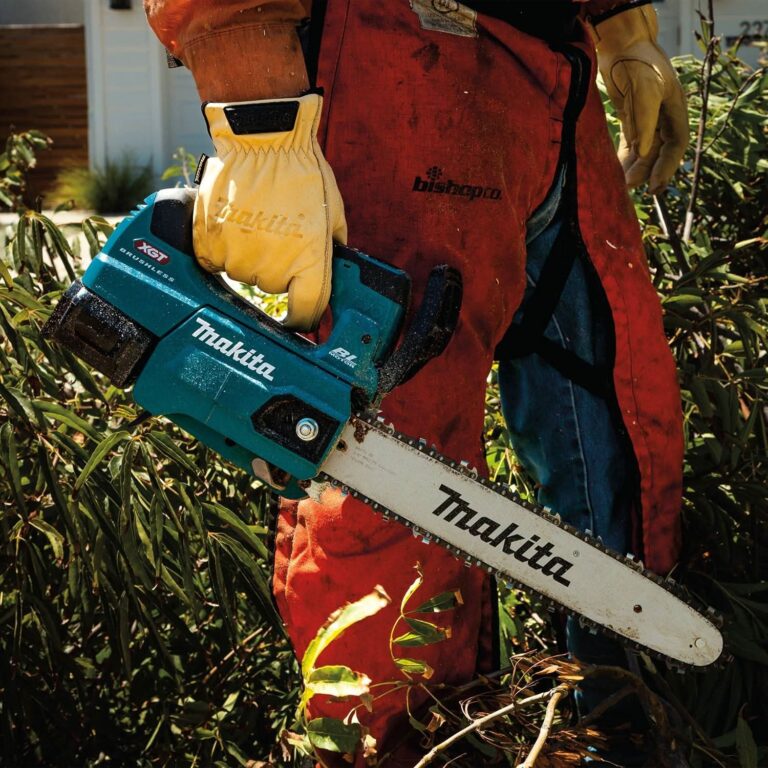 Makita GCU02M1 40V max XGT Brushless Cordless 14″ Top Handle Chain Saw Kit (4.0Ah)