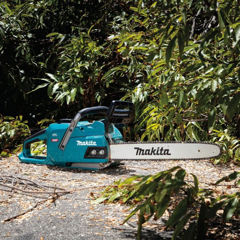 Makita GCU04T1 40V max XGT Brushless Cordless 18″ Chain Saw Kit (5.0Ah)