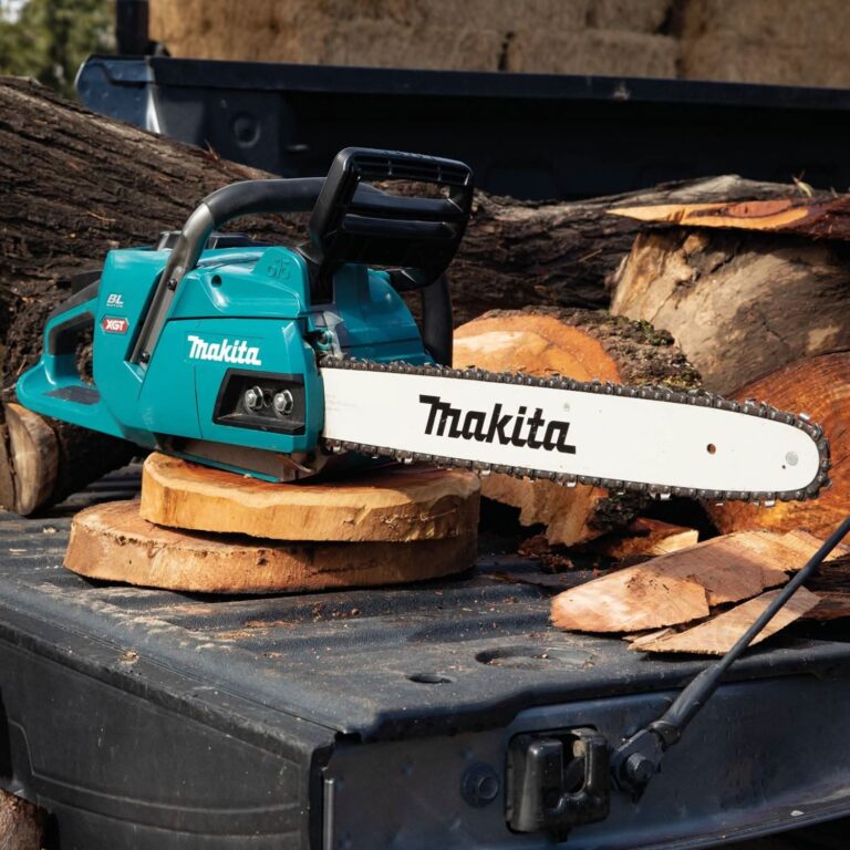Makita GCU04T1 40V max XGT Brushless Cordless 18″ Chain Saw Kit (5.0Ah)
