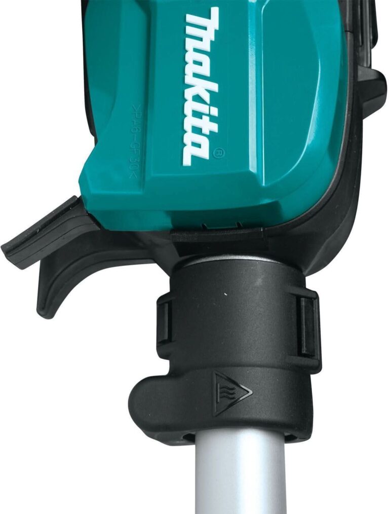 Makita GAU01Z 40V max XGT Brushless Cordless 10″ Pole Saw, 8′ Length, Tool Only