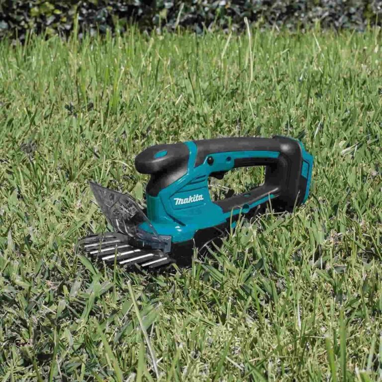 Makita MU04Z 12V max CXT Lithium-Ion Cordless Grass Shear, Tool Only