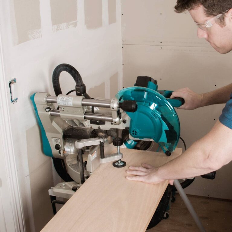 Makita LS1019L Corded 10″ Dual-Bevel Sliding Compound Miter Saw with Laser