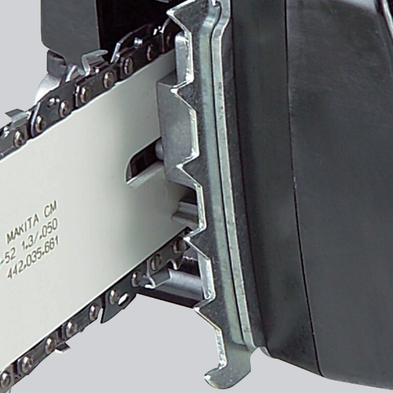 Makita UC4051A Corded 16″ Electric Chain Saw