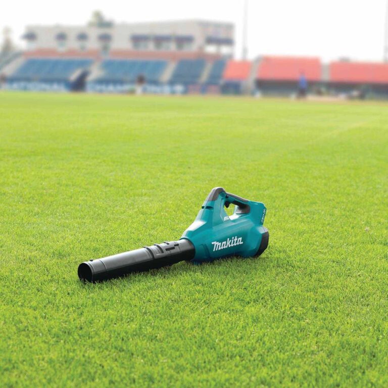 Makita XBU02Z 36V (18V X2) LXT Brushless Blower, Tool Only