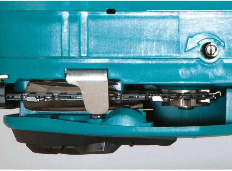 Makita XCU04PT 36V (18V X2) LXT Brushless 16″ Chain Saw Kit (5.0Ah)