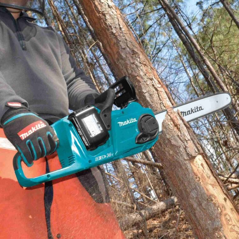Makita XCU04PT 36V (18V X2) LXT Brushless 16″ Chain Saw Kit (5.0Ah)