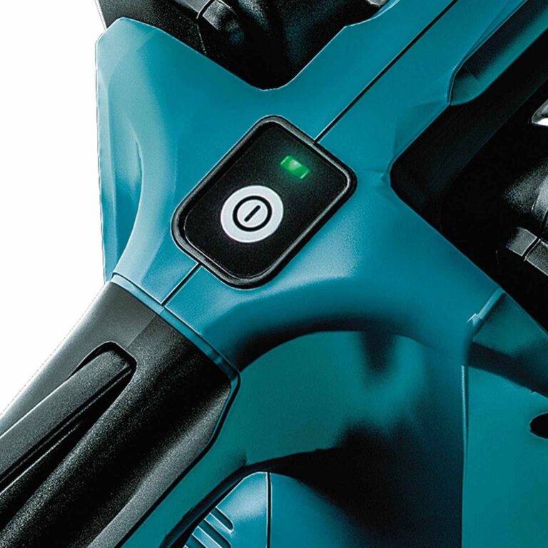 Makita XCU04PT 36V (18V X2) LXT Brushless 16″ Chain Saw Kit (5.0Ah)