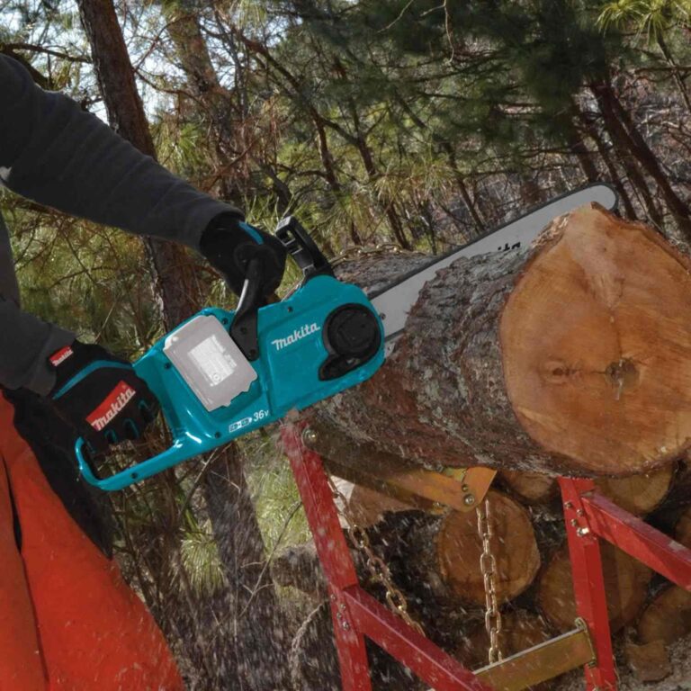 Makita XCU04Z 36V (18V X2) LXT Brushless 16″ Chain Saw, Tool Only