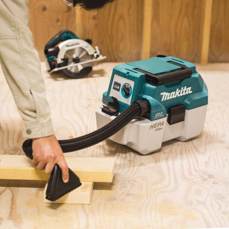 Makita XCV11Z 18V LXT Brushless 2-Gallon HEPA Wet / Dry Dust Extractor Vacuum, Tool Only