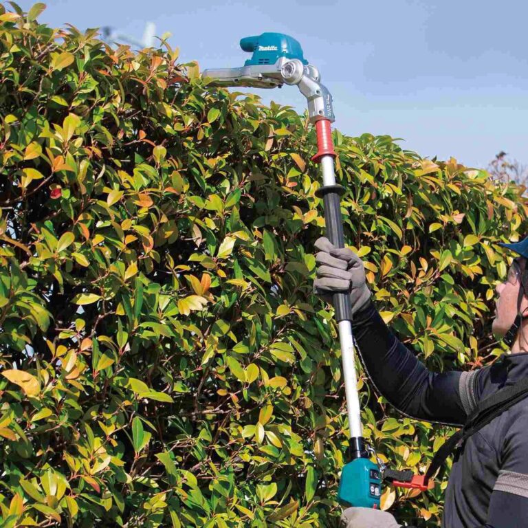 Makita XNU01Z 18V LXT Lithium-Ion Brushless Cordless 20″ Articulating Pole Hedge Trimmer, Tool Only