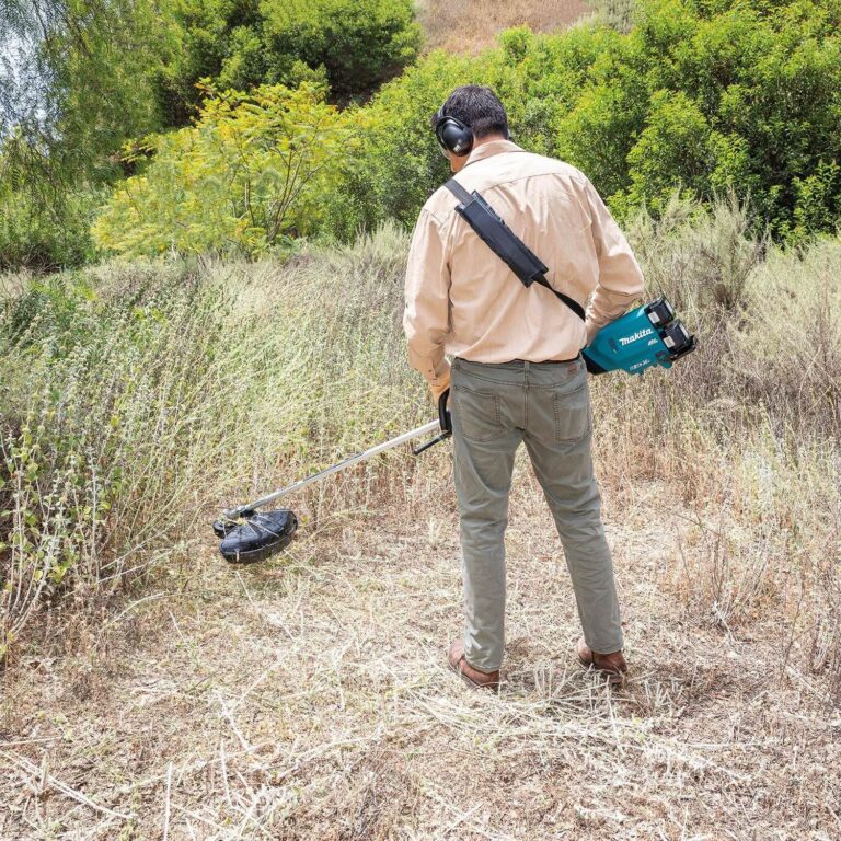 Makita XRU17PT 36V (18V X2) LXT Brushless String Trimmer Kit (5.0Ah)