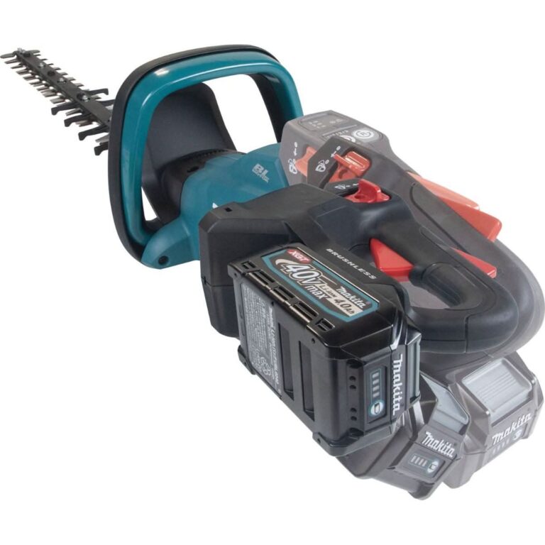 Makita GHU03M1 40V max XGT Brushless Cordless 30″ Hedge Trimmer Kit (4.0Ah)