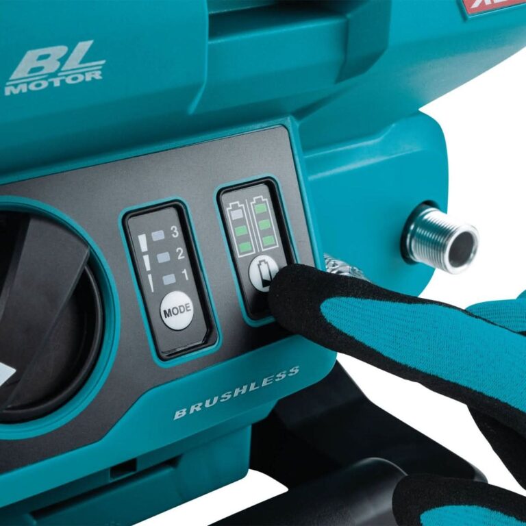 Makita GWH01Z 40V max XGT Brushless Cordless 1300 PSI 1.5 GPM Pressure Washer, Tool Only