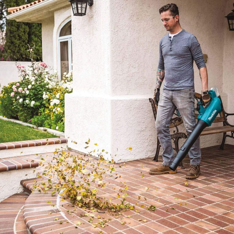 Makita XBU03Z 18V LXT 459-CFM 116-MPH Brushless Cordless Blower, Tool Only