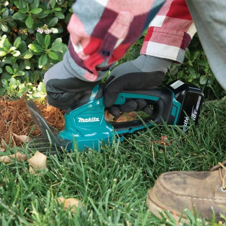 Makita XMU05Z 18V LXT Lithium-Ion Cordless 4-5/16″ Grass Shear, Tool Only