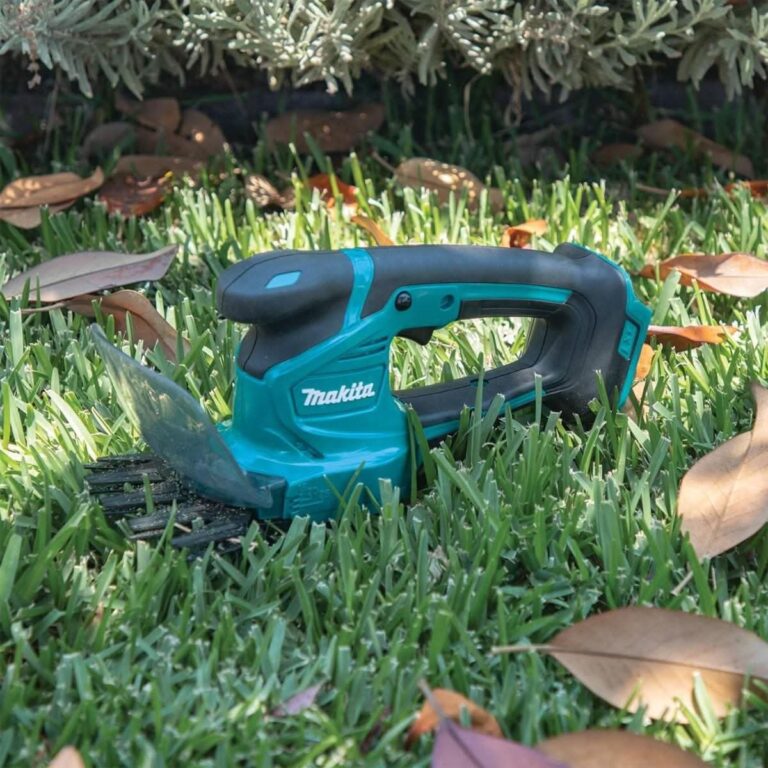 Makita XMU05Z 18V LXT Lithium-Ion Cordless 4-5/16″ Grass Shear, Tool Only