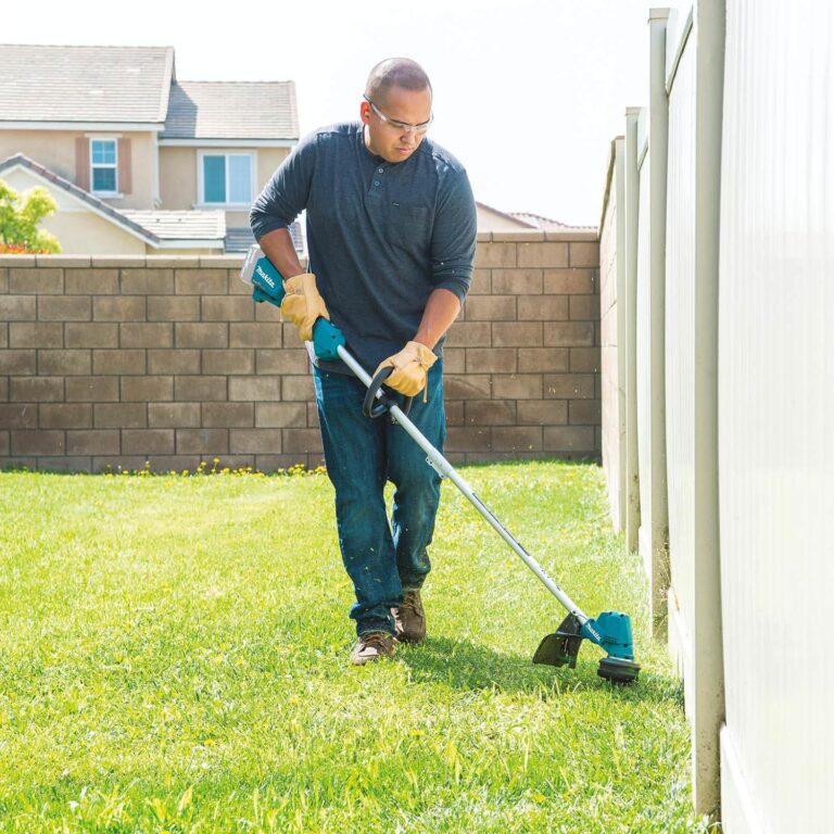 Makita XRU23Z 18V LXT Lithium-Ion Brushless Cordless 13″ String Trimmer, Tool Only