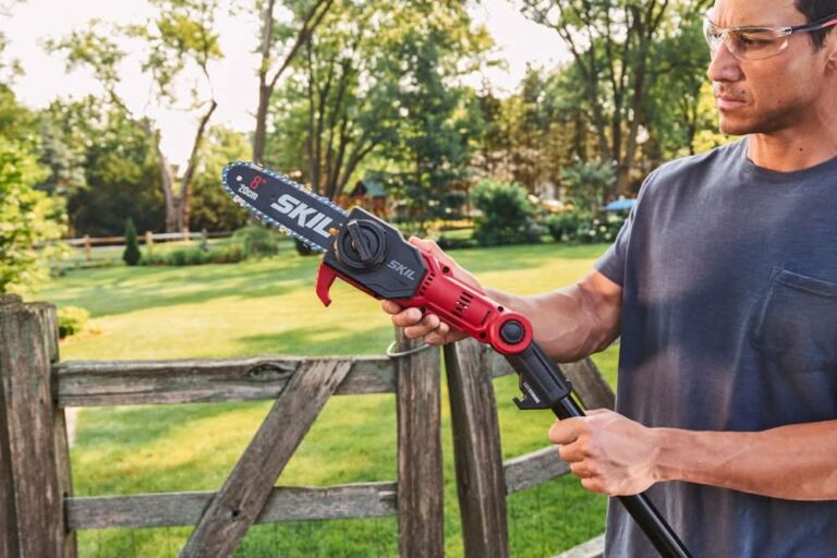 SKIL PWR CORE 20 8 IN. Pole Saw Kit